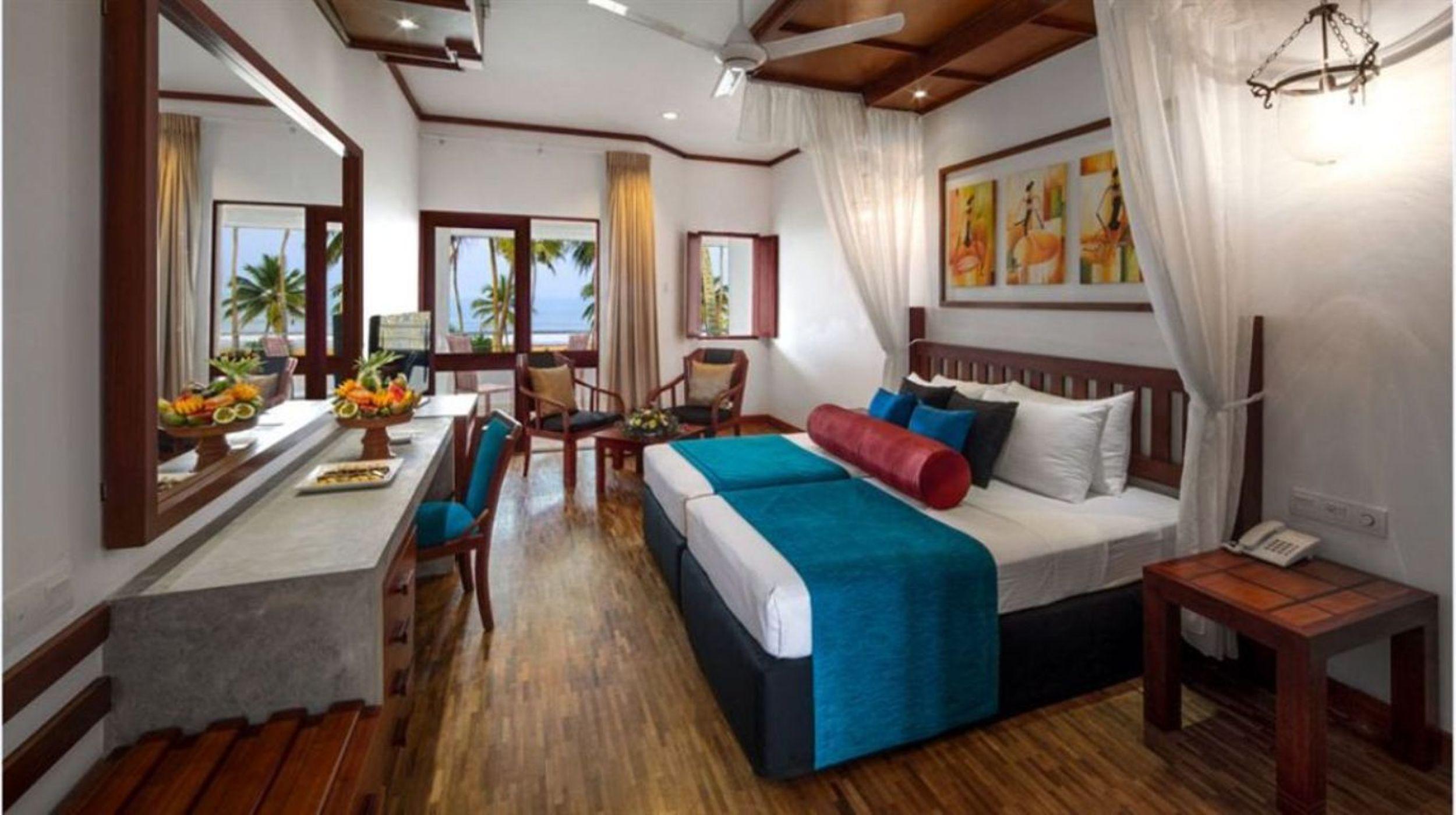 Royal Palms Beach Hotel Kalutara Bagian luar foto