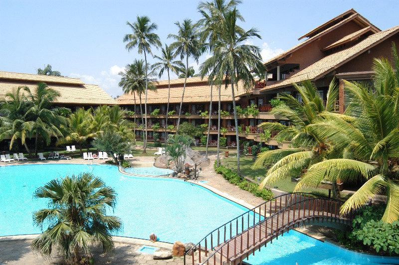 Royal Palms Beach Hotel Kalutara Bagian luar foto