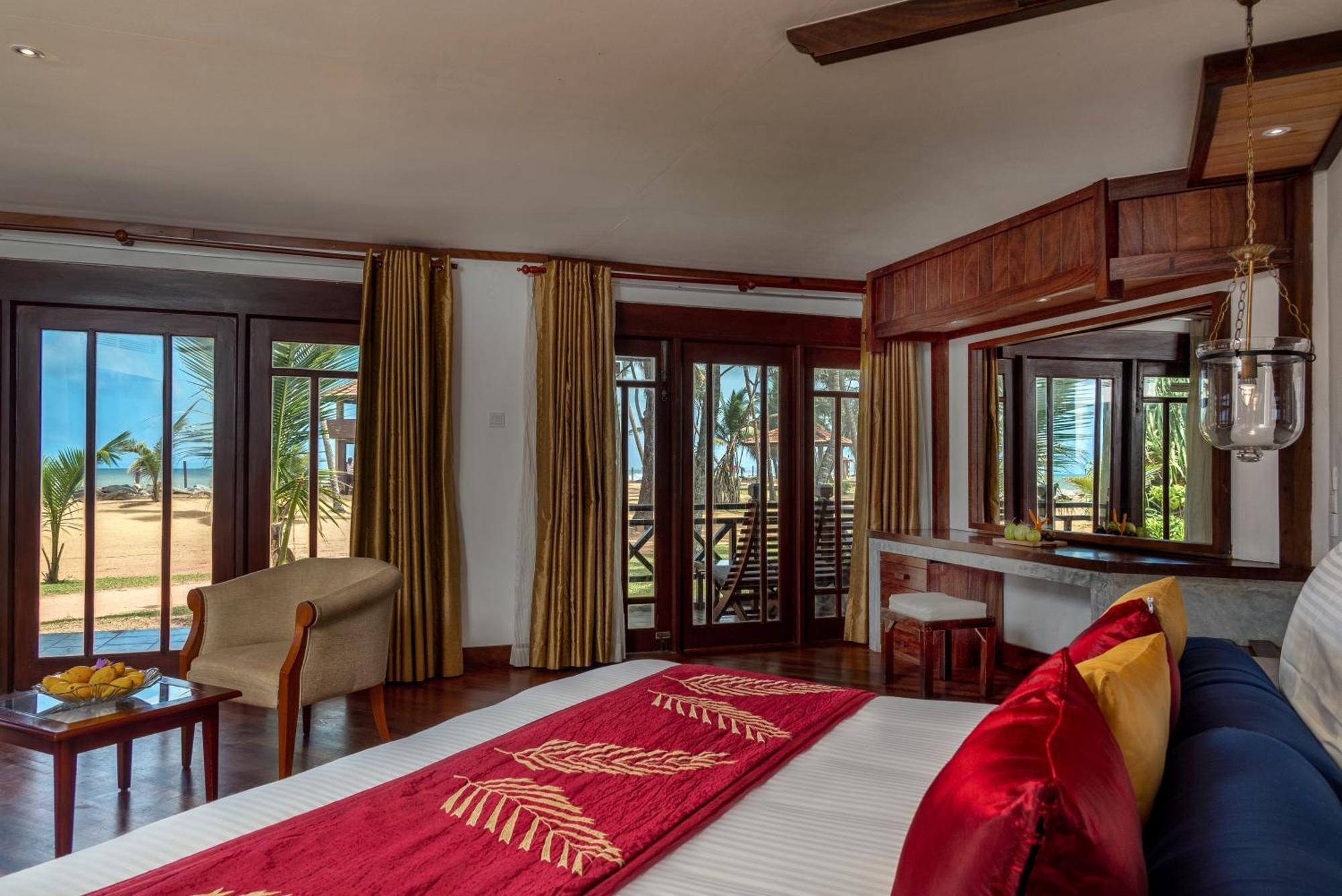 Royal Palms Beach Hotel Kalutara Bagian luar foto