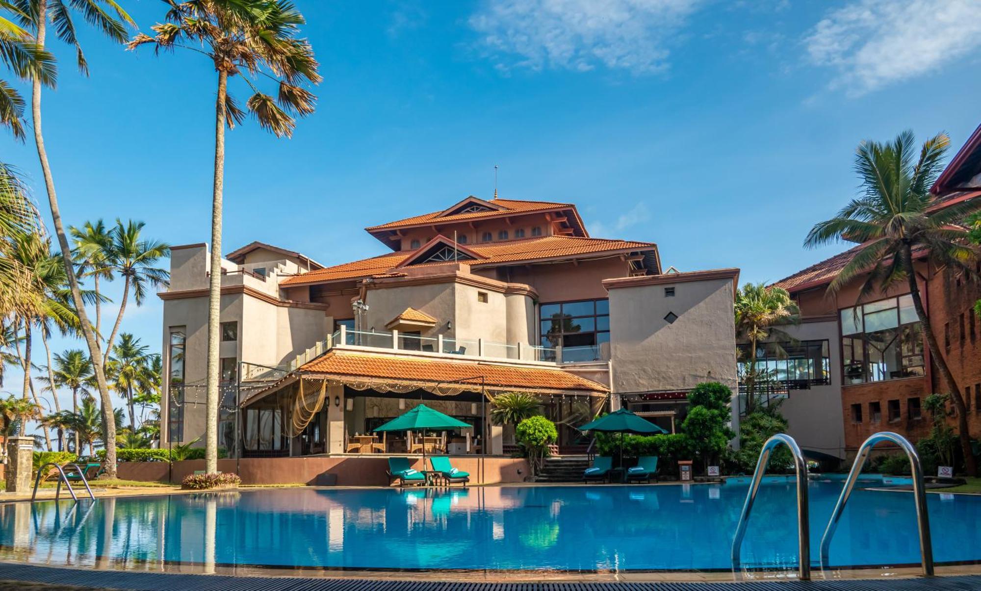Royal Palms Beach Hotel Kalutara Bagian luar foto