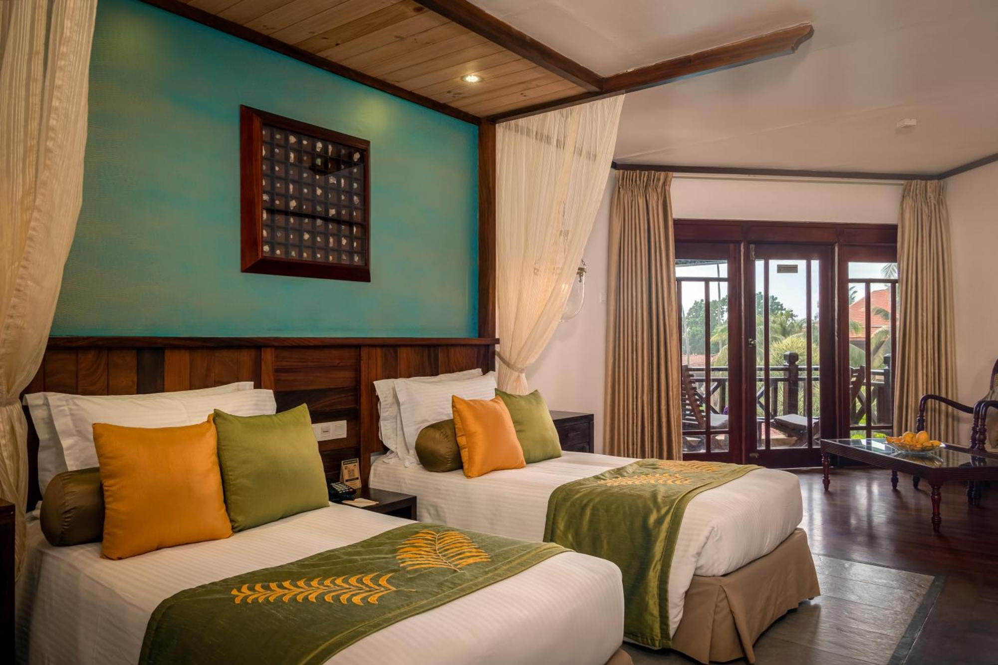 Royal Palms Beach Hotel Kalutara Bagian luar foto