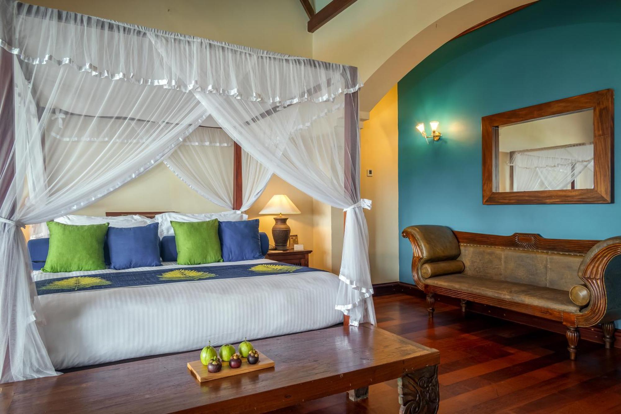 Royal Palms Beach Hotel Kalutara Bagian luar foto