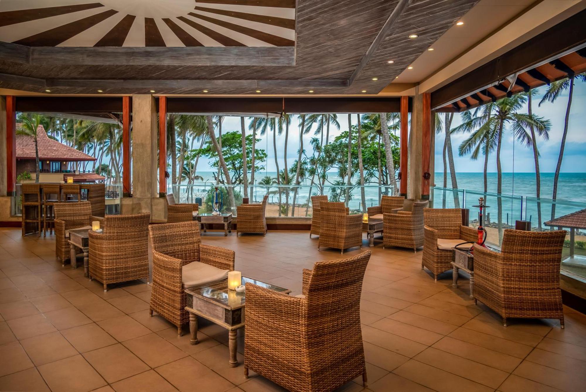 Royal Palms Beach Hotel Kalutara Bagian luar foto